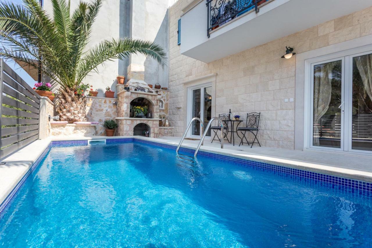 Villa Capitis In The Center Hvar Town Exterior photo