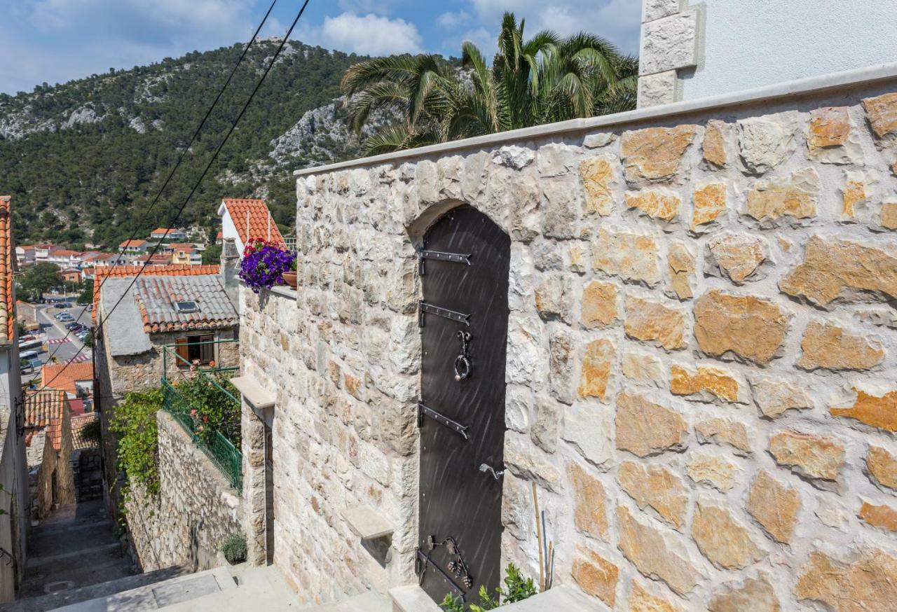 Villa Capitis In The Center Hvar Town Exterior photo